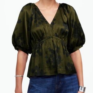 NWT MADEWELL Short Puff Sleeve V-Neck Empire Waist Satin Blouse Size X-Small